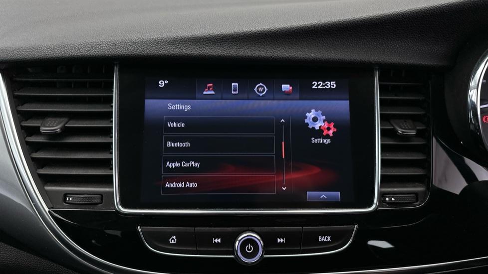 Apple Car Play & Android Auto