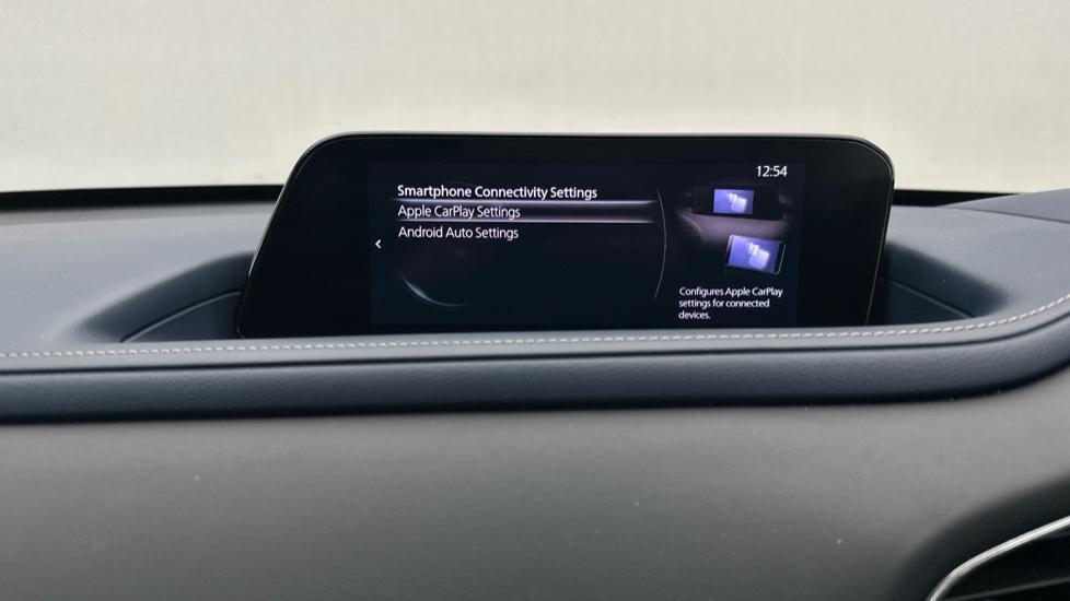 Apple Car Play & Android Auto