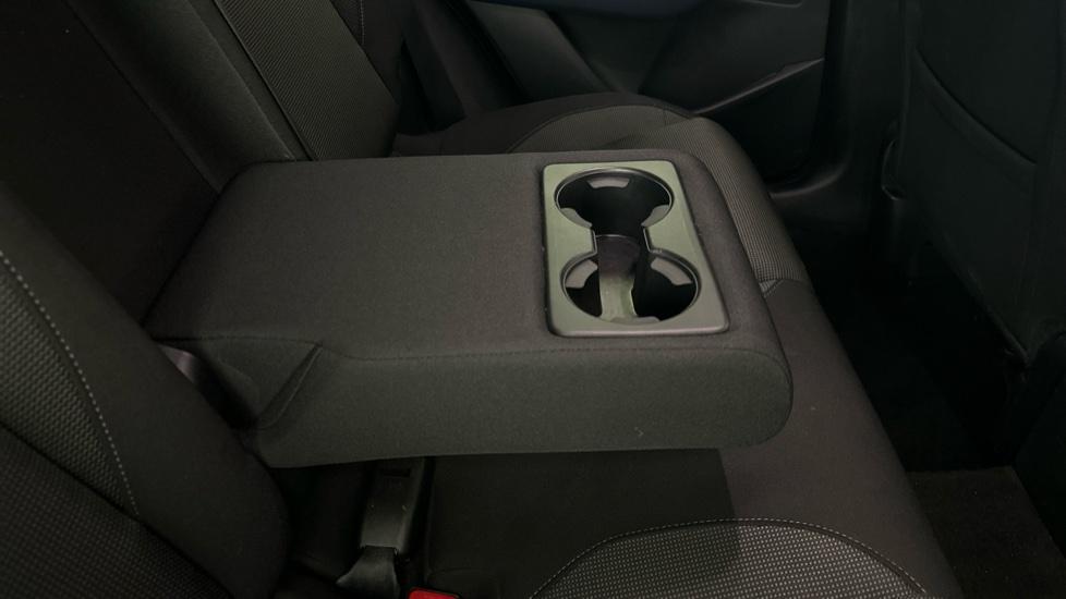 Rear Armrest/ Cup Holder