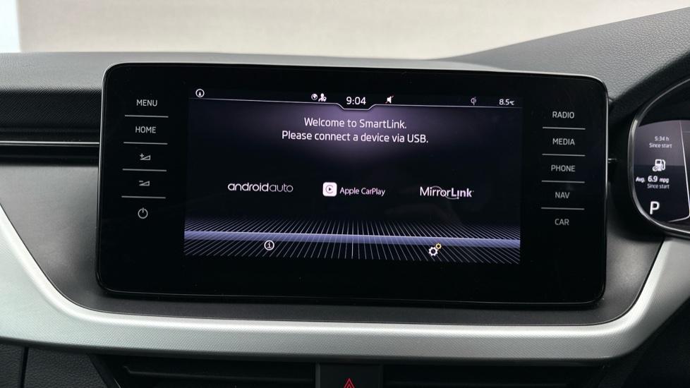 Apple Car Play & Android Auto