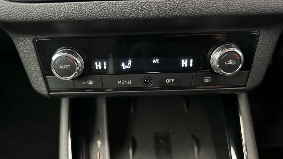 Air Conditioning /Dual Climate Control 