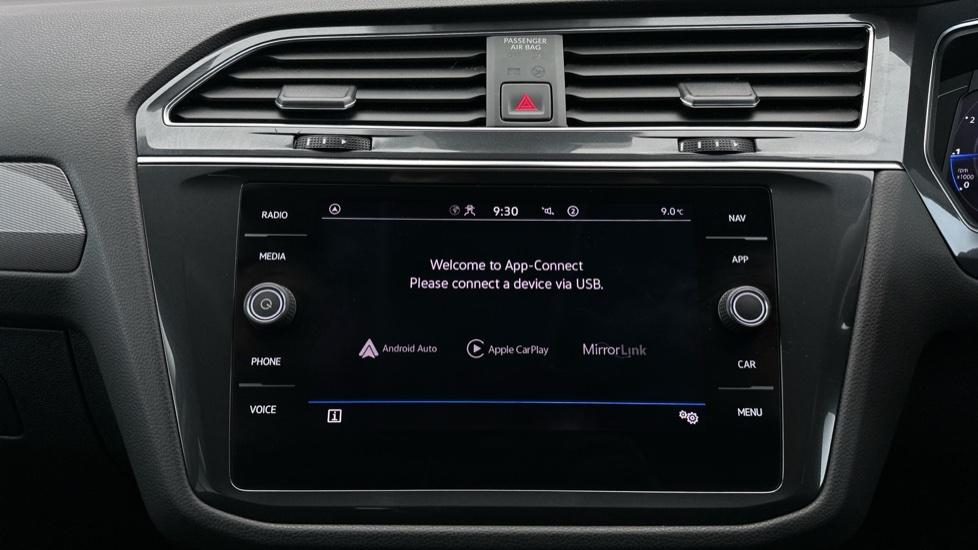 Apple Car Play & Android Auto