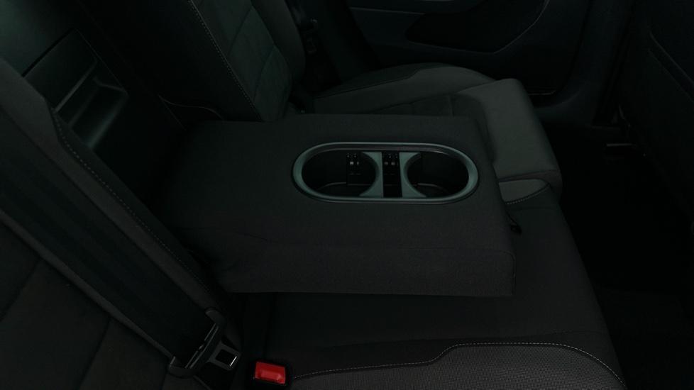 Rear Armrest/ Cup Holder