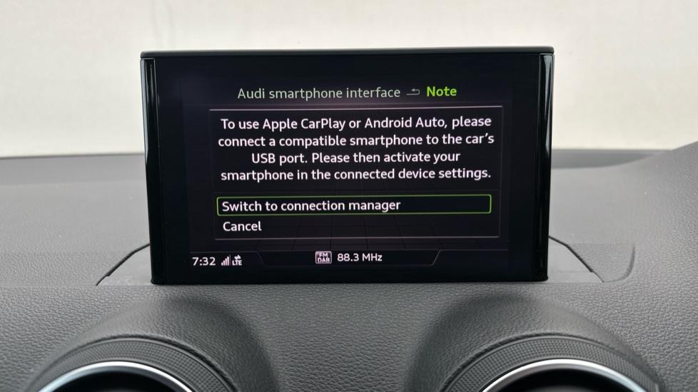 Apple Car Play & Android Auto