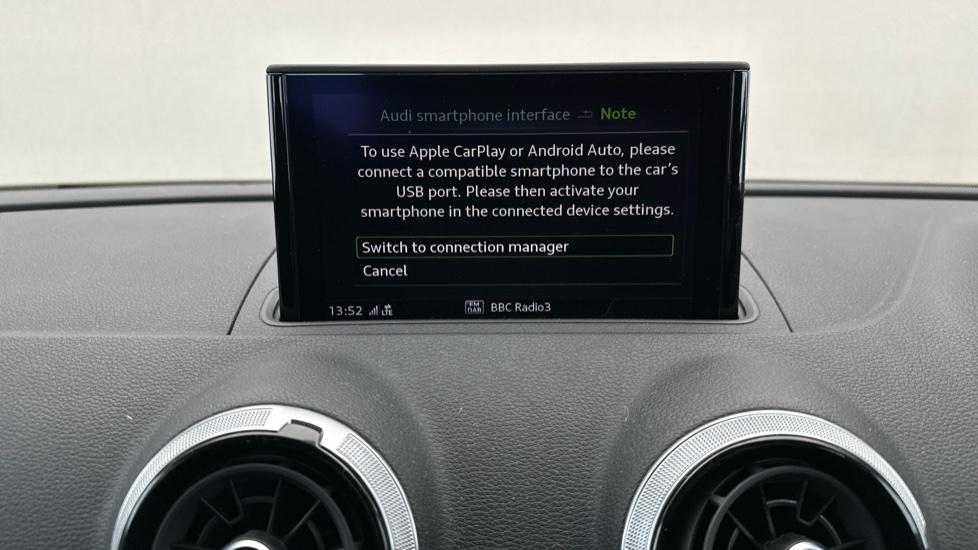 Apple Car Play & Android Auto