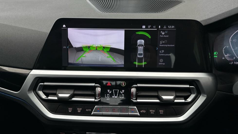 Park Pilot /Rear View Camera 