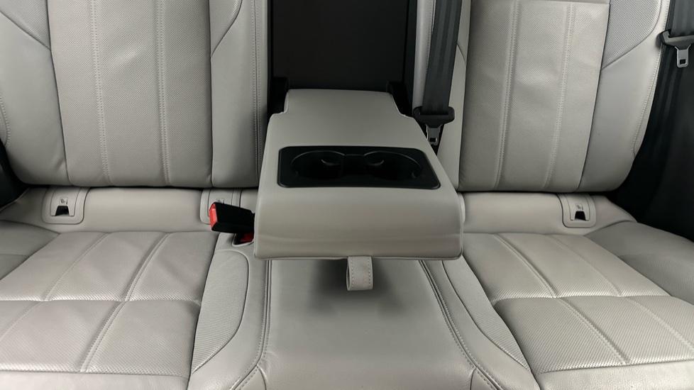 Rear Armrest/ Cup Holder