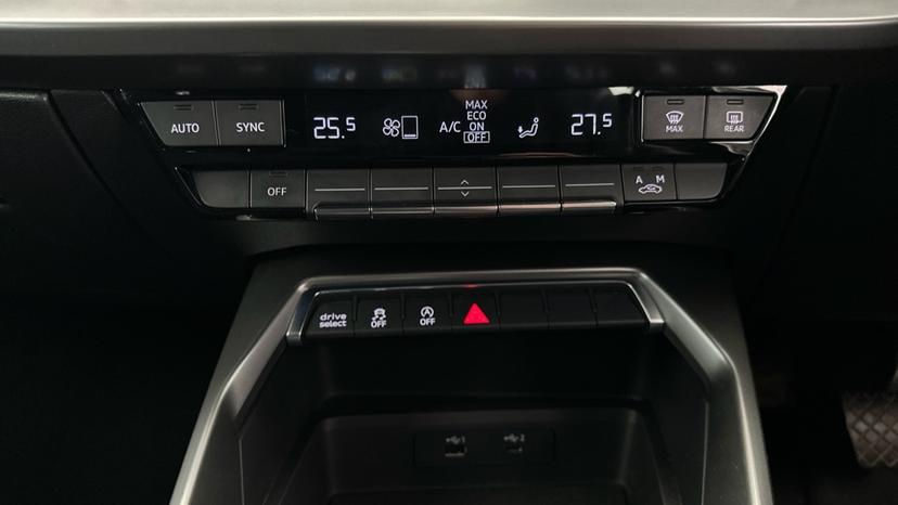 Auto Stop/Start/Air Conditioning /Dual Climate Control 