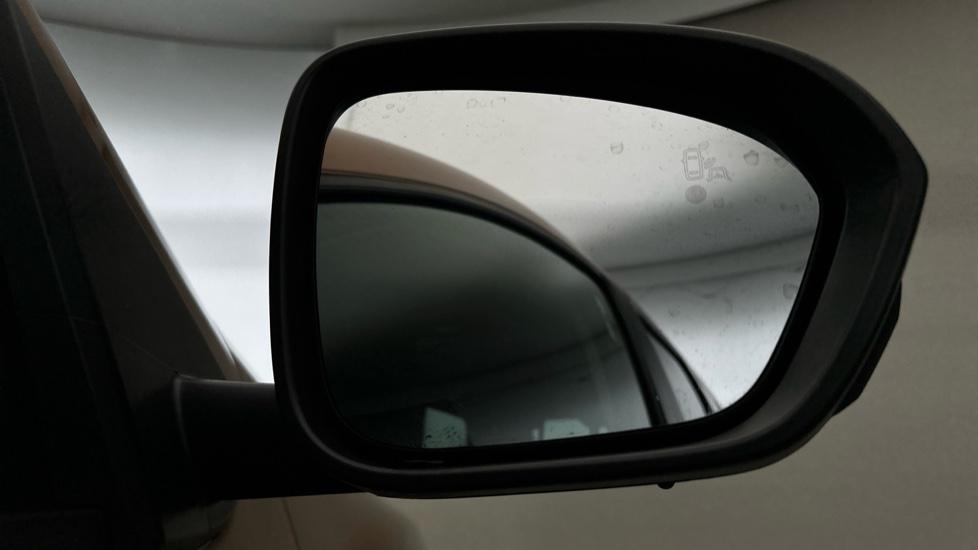 Blind Spot Monitoring System 