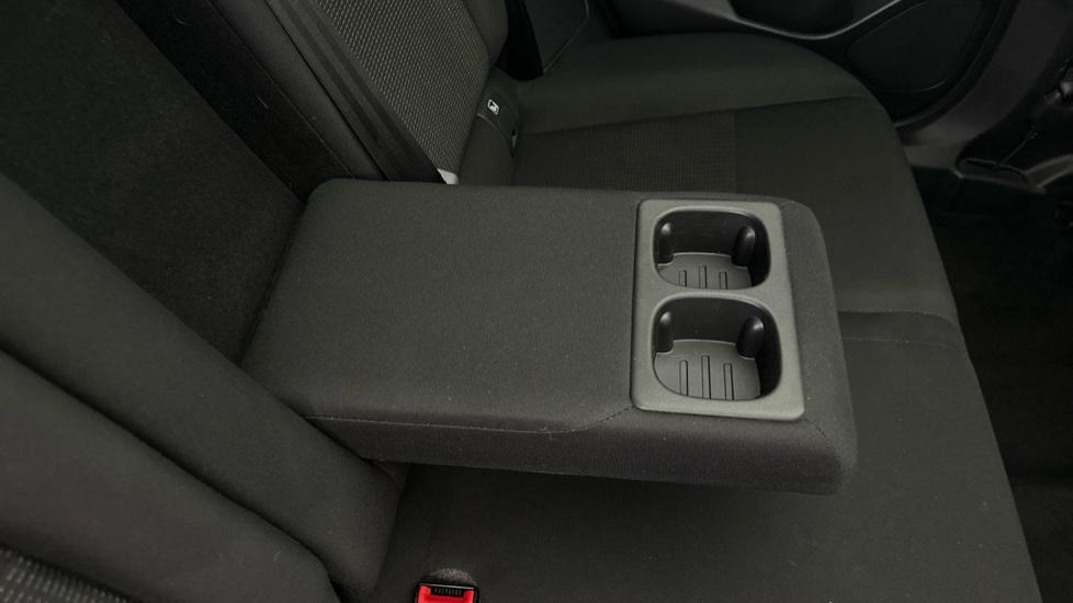 Rear Armrest/ Cup Holder