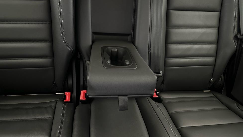 Rear Armrest/ Cup Holder