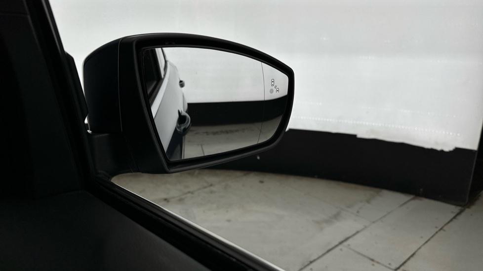 Blind Spot Monitoring System 