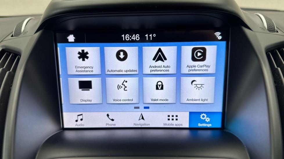 Apple Car Play & Android Auto