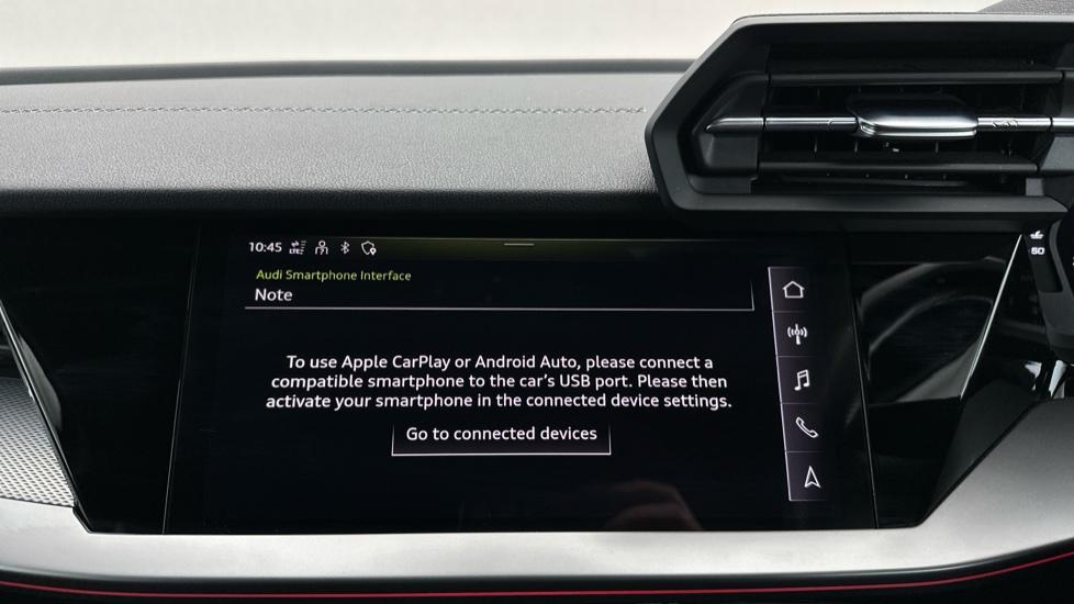 Apple Car Play & Android Auto