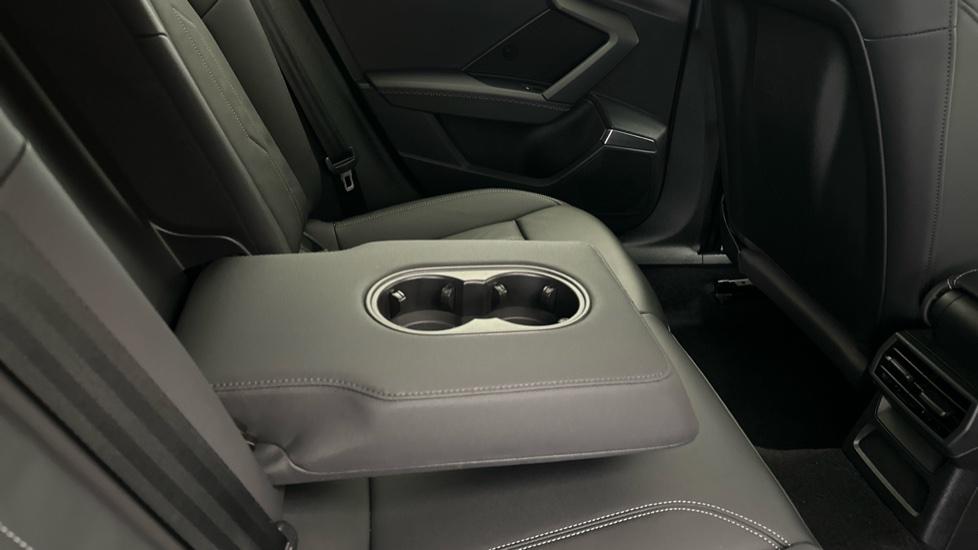 Rear Armrest/ Cup Holder