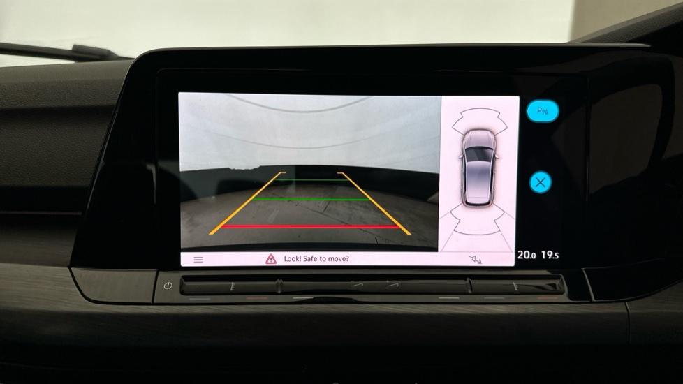 Rear View Camera/Park Pilot 