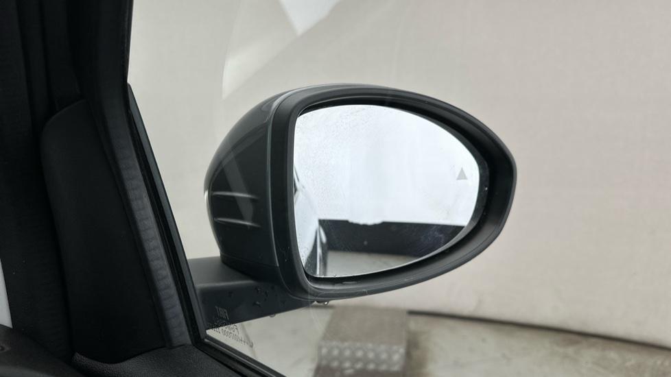 Blind Spot Monitoring System 