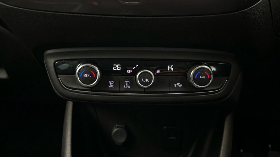 Air Conditioning /Dual Climate Control 