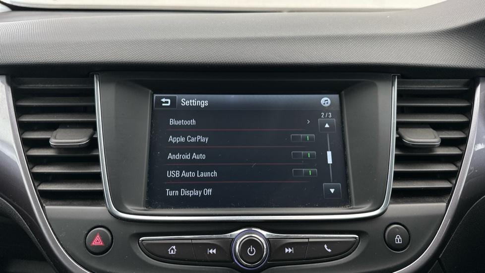 Apple Car Play & Android Auto