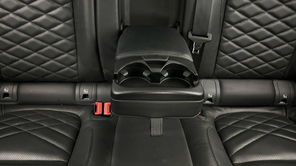 Rear Armrest/ Cup Holder