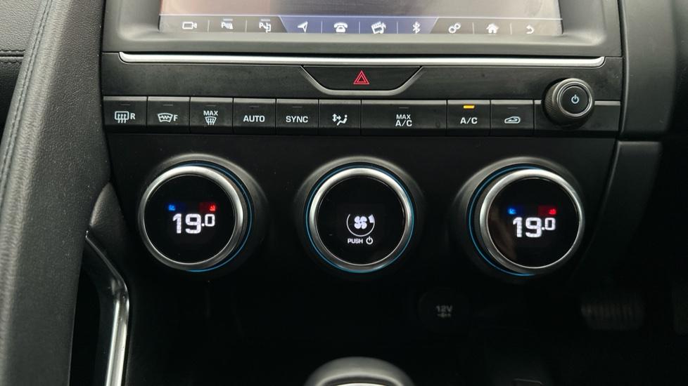 Air Conditioning /Dual Climate Control 