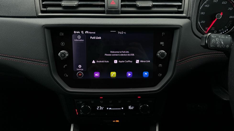 Apple Car Play & Android Auto