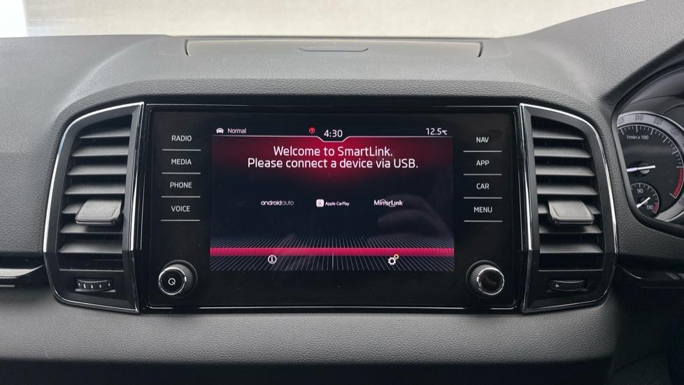 Apple Car Play & Android Auto