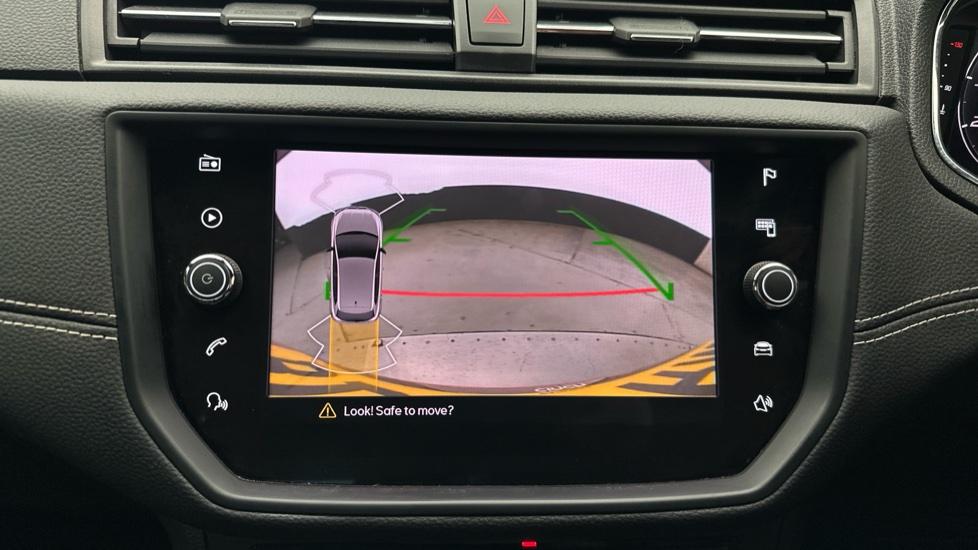 Rear View Camera/Park Pilot 