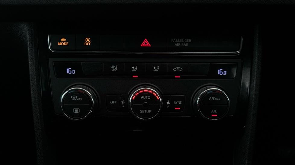 Air Conditioning /Dual Climate Control 