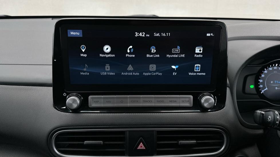 Apple Car Play & Android Auto