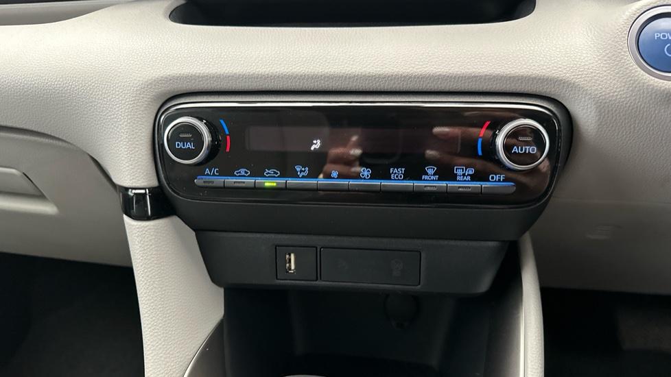 Air Conditioning /Dual Climate Control 