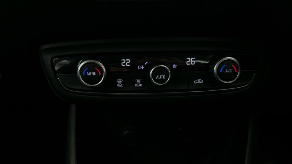 Air Conditioning /Dual Climate Control 