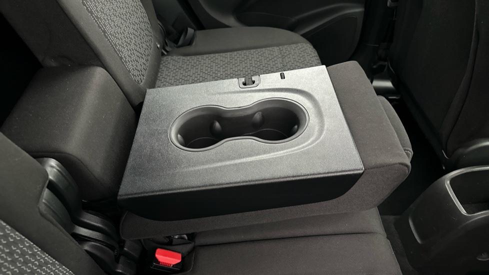 Rear Armrest/ Cup Holder