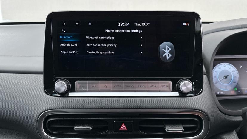 Apple CarPlay/Android Auto / Bluetooth 