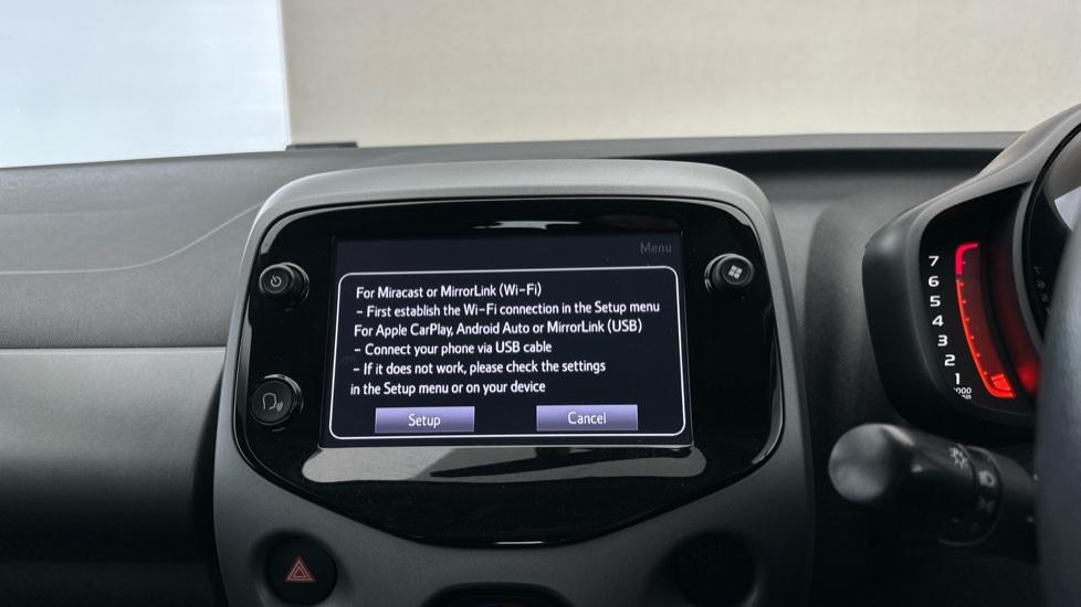 Apple Car Play & Android Auto