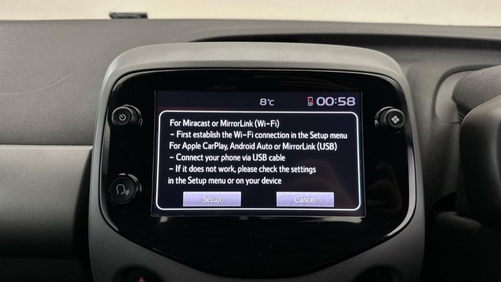 Apple Car Play & Android Auto