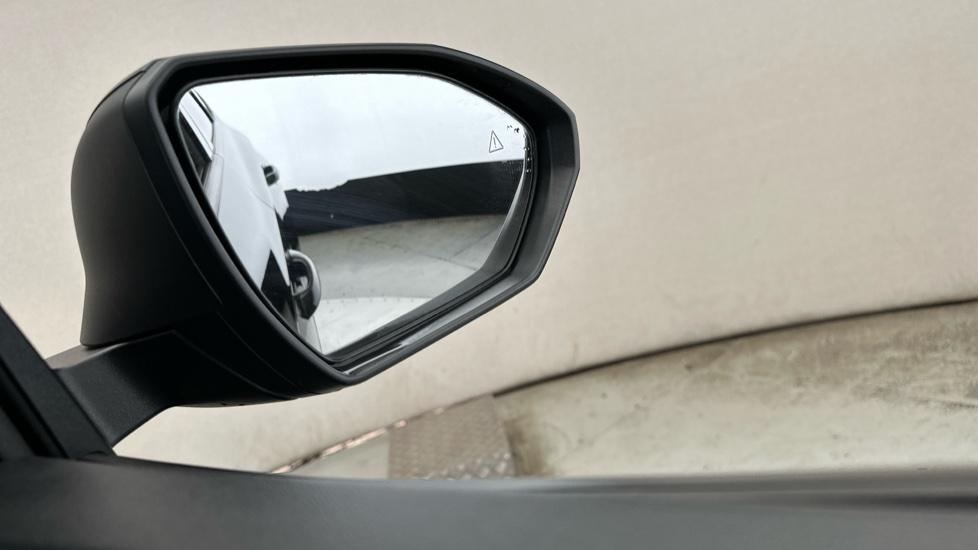 Blind Spot Monitoring System 