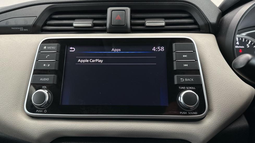 Apple Car Play