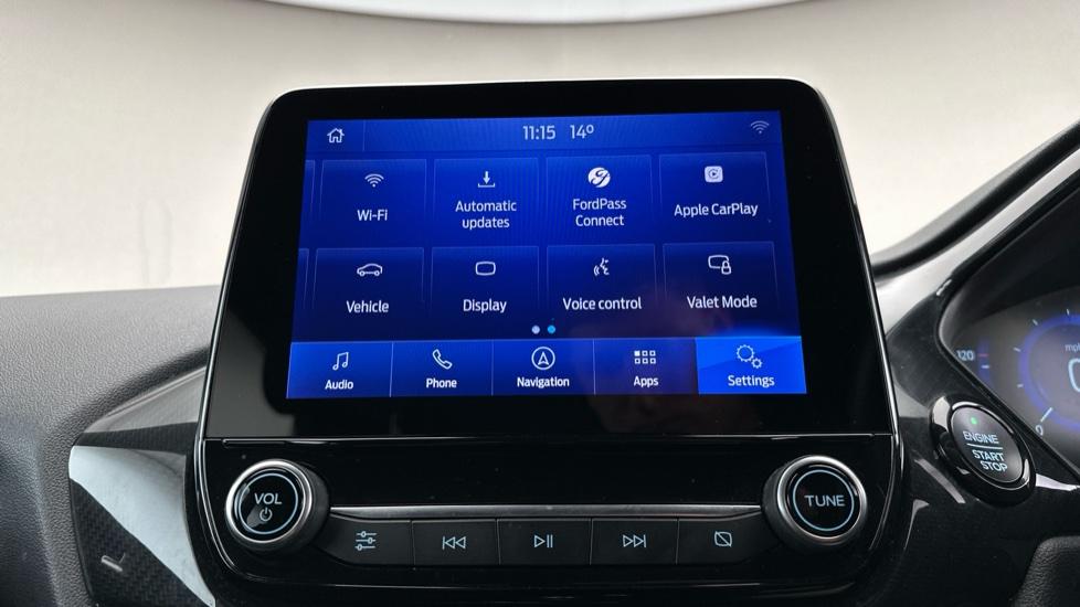 Apple Car Play & Android Auto