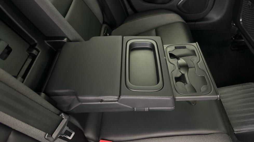 Rear Armrest/ Cup Holder