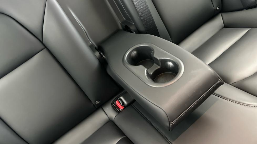 Rear Armrest/ Cup Holder