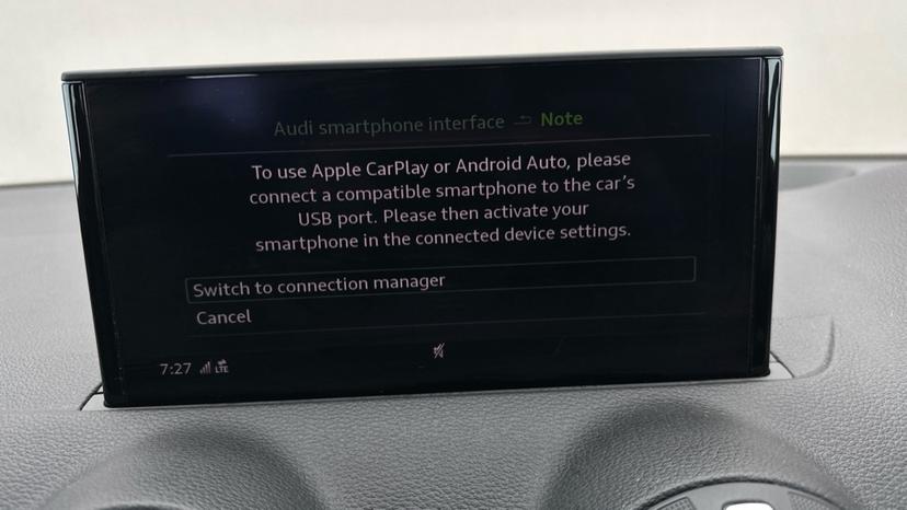 Apple CarPlay/Android Auto 