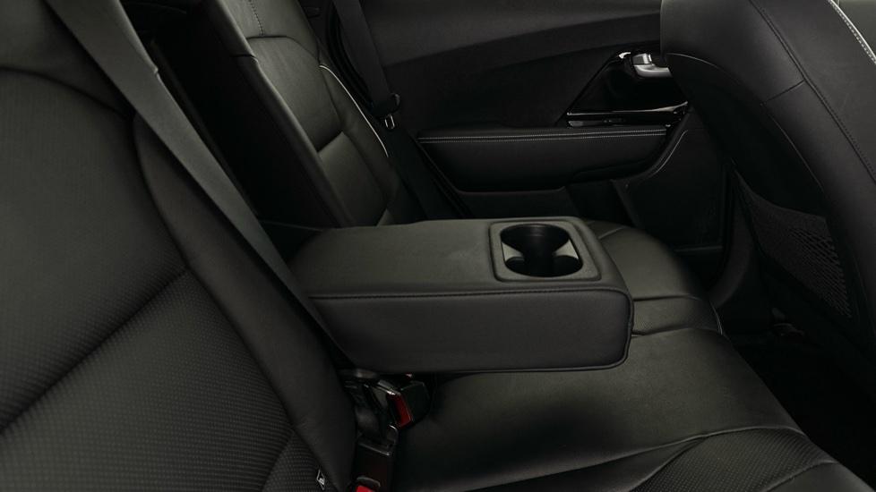 Rear Armrest/ Cup Holder