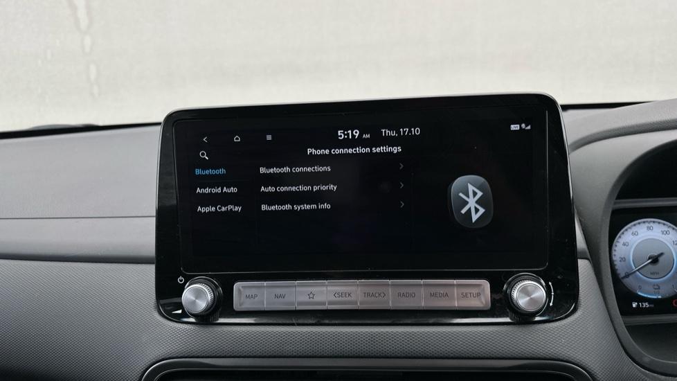 Apple Car Play & Android Auto