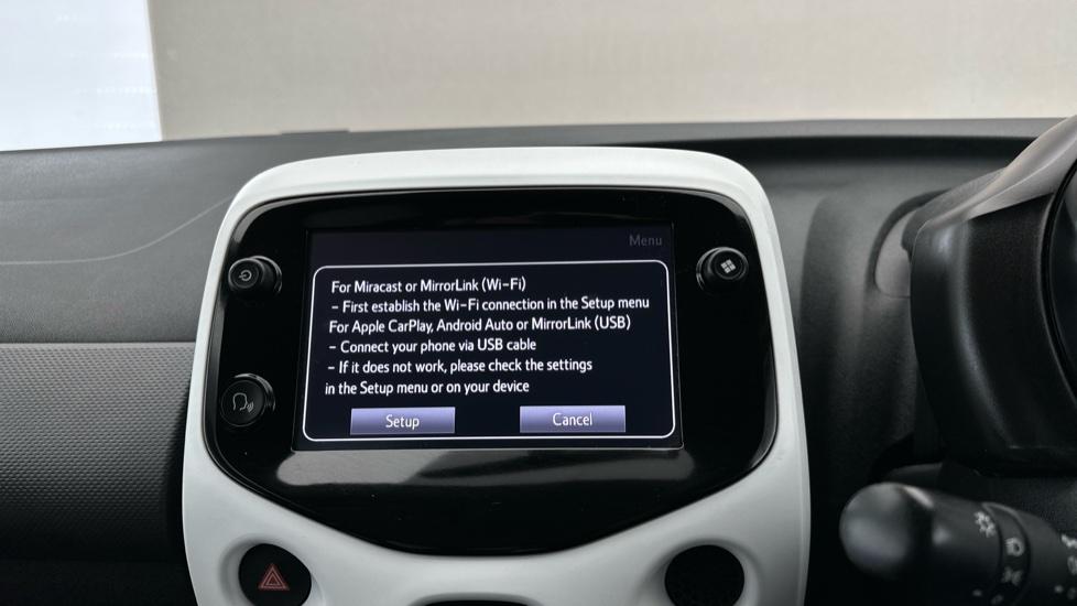 Apple Car Play & Android Auto