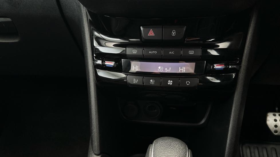 Air Conditioning /Dual Climate Control 