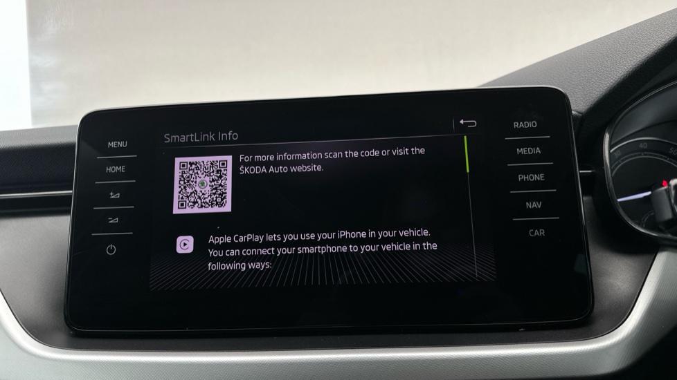 Apple Car Play & Android Auto