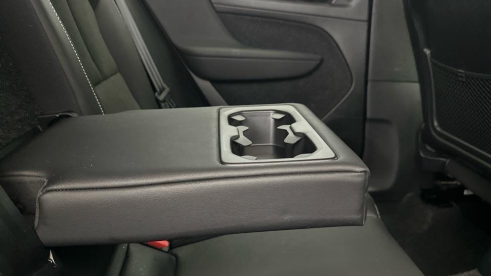 Rear Armrest/ Cup Holder