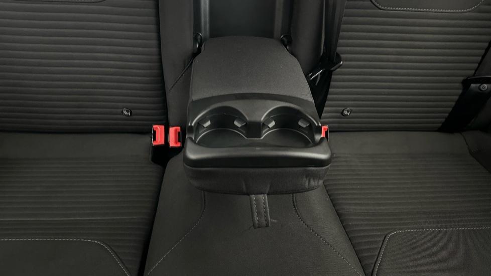 Rear Armrest/ Cup Holder