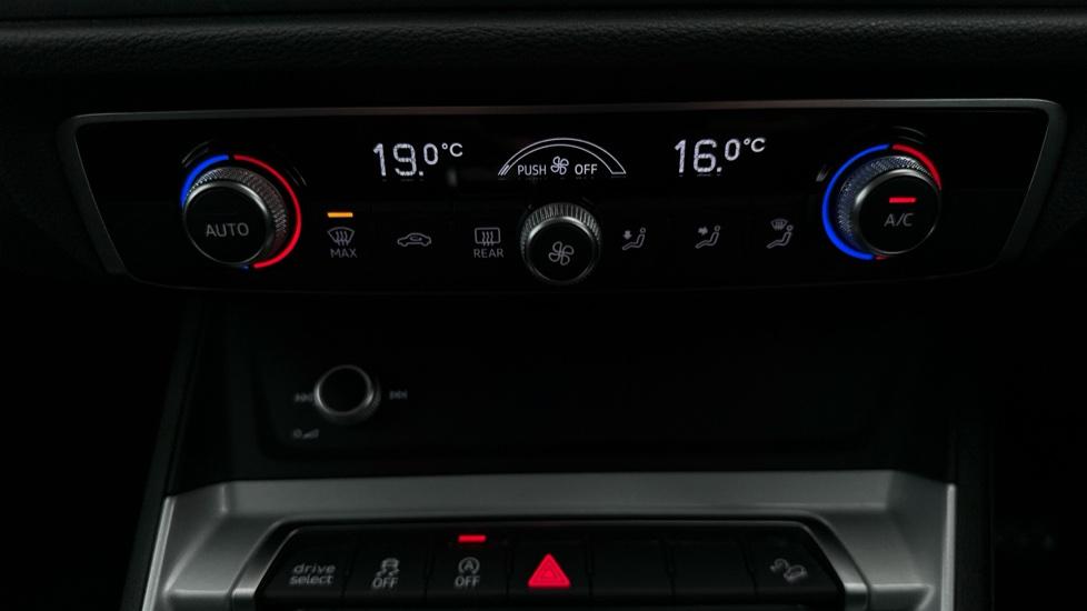 Air Conditioning /Dual Climate Control 